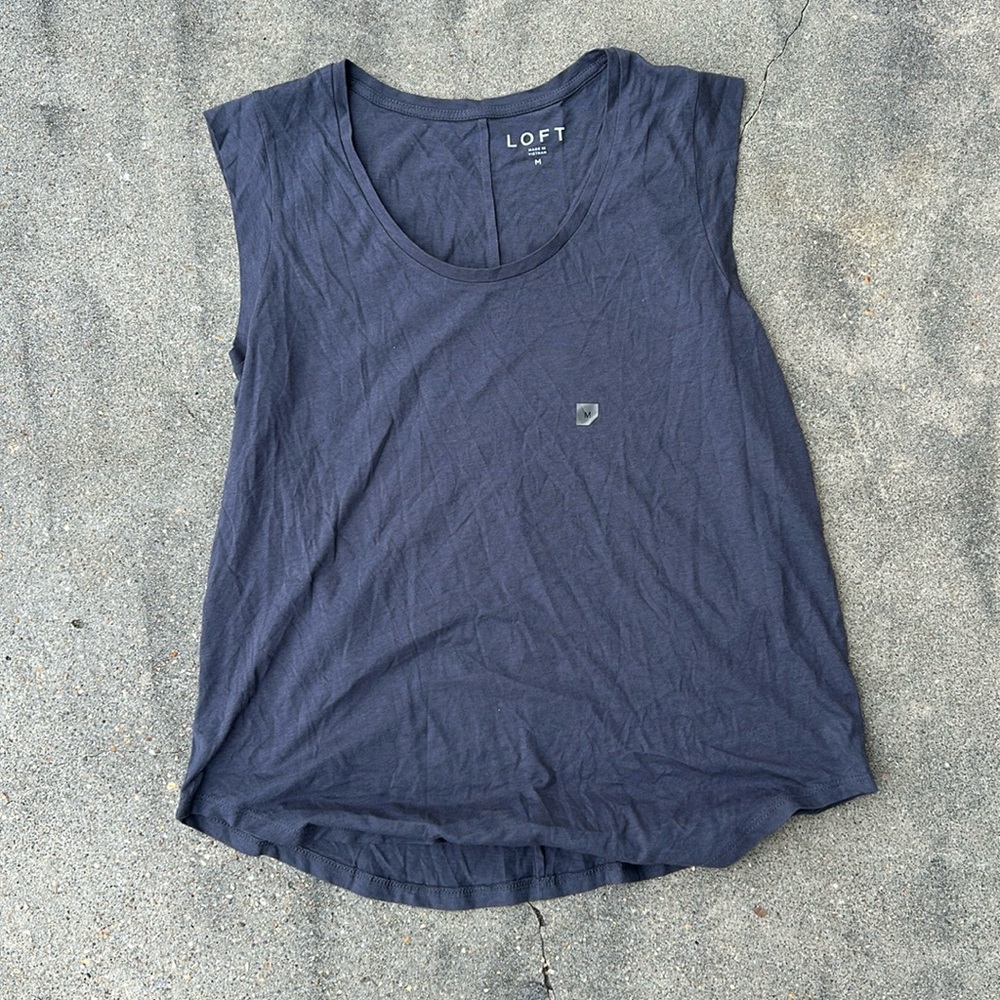 LOFT Thin women’s sleeveless shirt